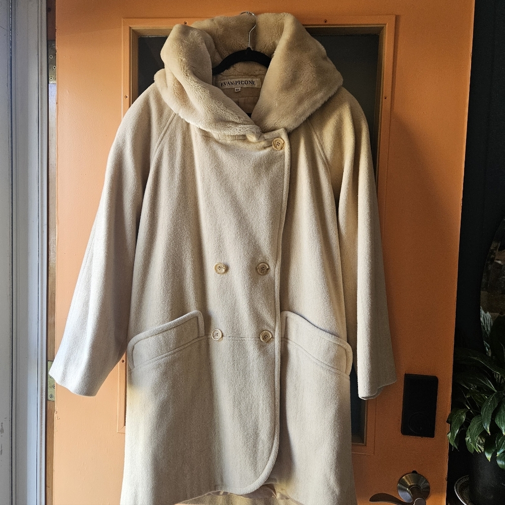 Vintage Evan Picone 100% Wool Cream Women's Coat